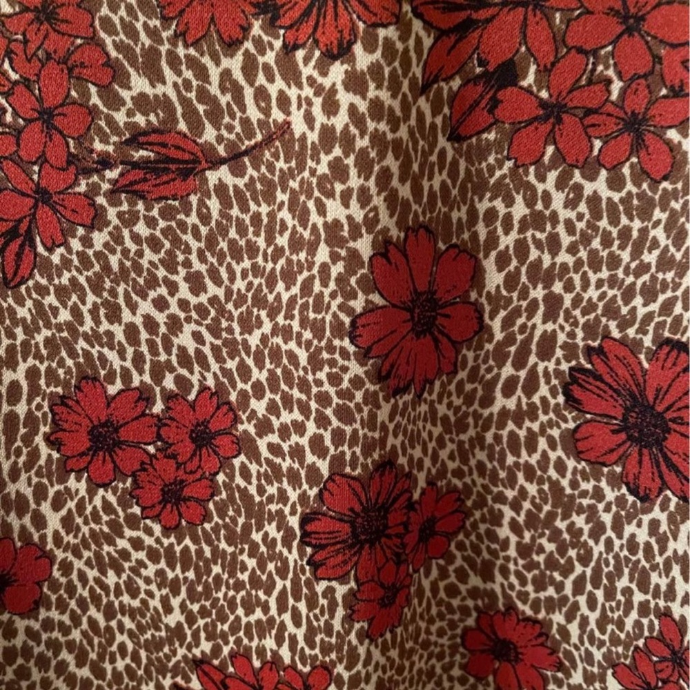 Plus Size Women’s  brown/burgundy floral short sleeve top size 2X New - Picture 7 of 9